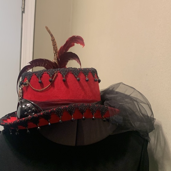 ⚙️❤️ Red Victorian Steampunk Hat - Picture 7 of 8